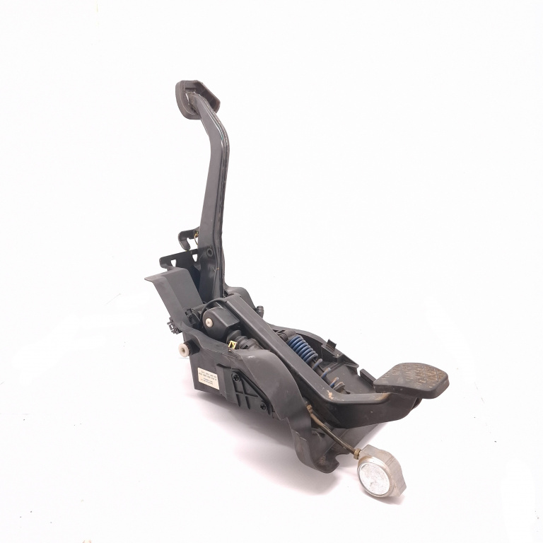 Pedalier Mercedes-Benz C-Class (W203) 2000-2007 C 200 Cdi (203.004) Om 611.962 Motorina A2032903201, A2036891708, A2032901219, A2032901219Kz, 0308701011Sy, 105387, 2032910101 Daimler
