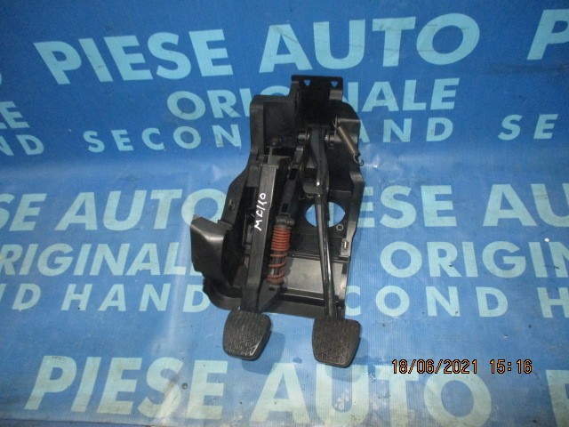 Pedalier Mercedes C200 W203 2.2cdi; A2032900419