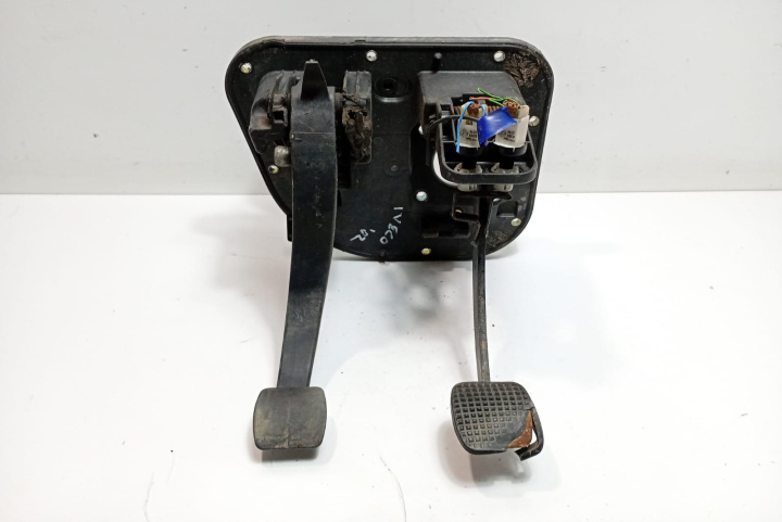 Pedalier Mic defect 504068713 IVECO Daily 3 [1999 - 2006]