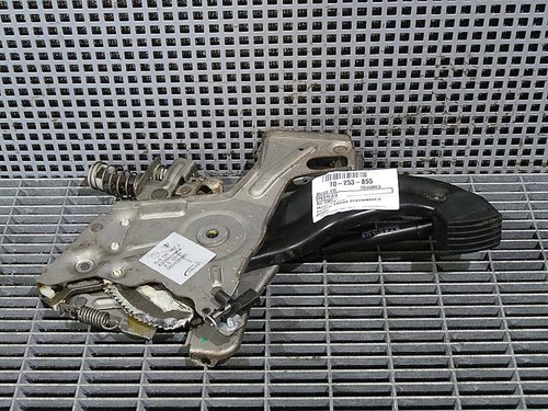 PEDALIER VW TOUAREG 3.0 TDI - (2006 2010)