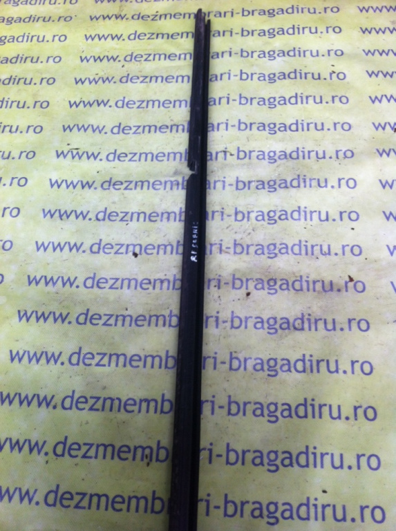 Perie interior geam dreapta fata Renault Scenic [facelift] [1999 - 2003] RX4 minivan 5-usi 2.0 16v MT 4WD (139 hp) I (JA0/1_) RX4