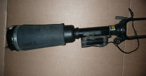 Perna aer cu telescop dreapta fata Mercedes R 320CDI r class w251