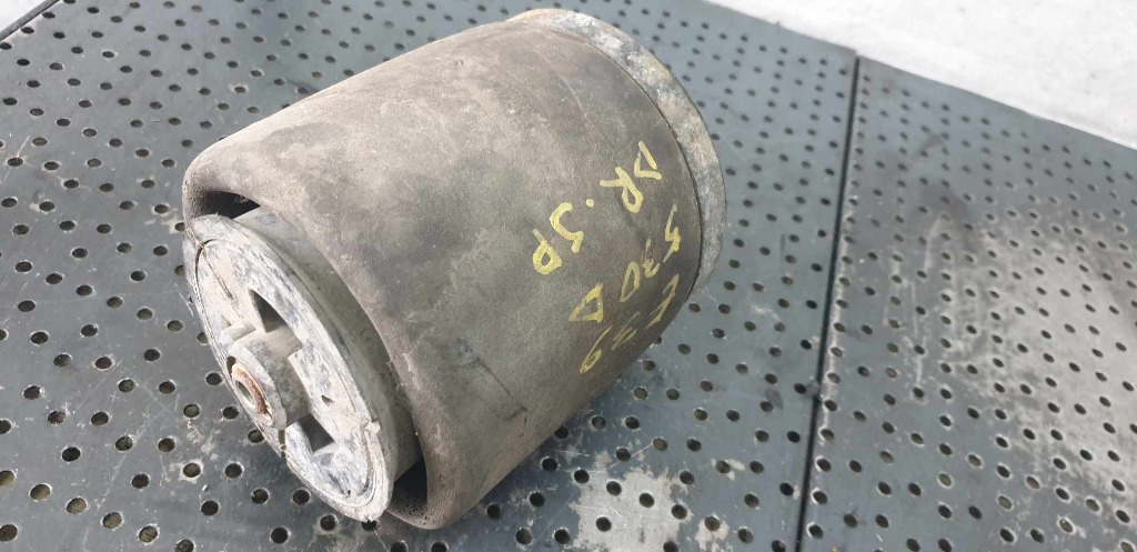 Perna aer dreapta spate bmw seria 5 e39 530d 2.0 d 37121094614
