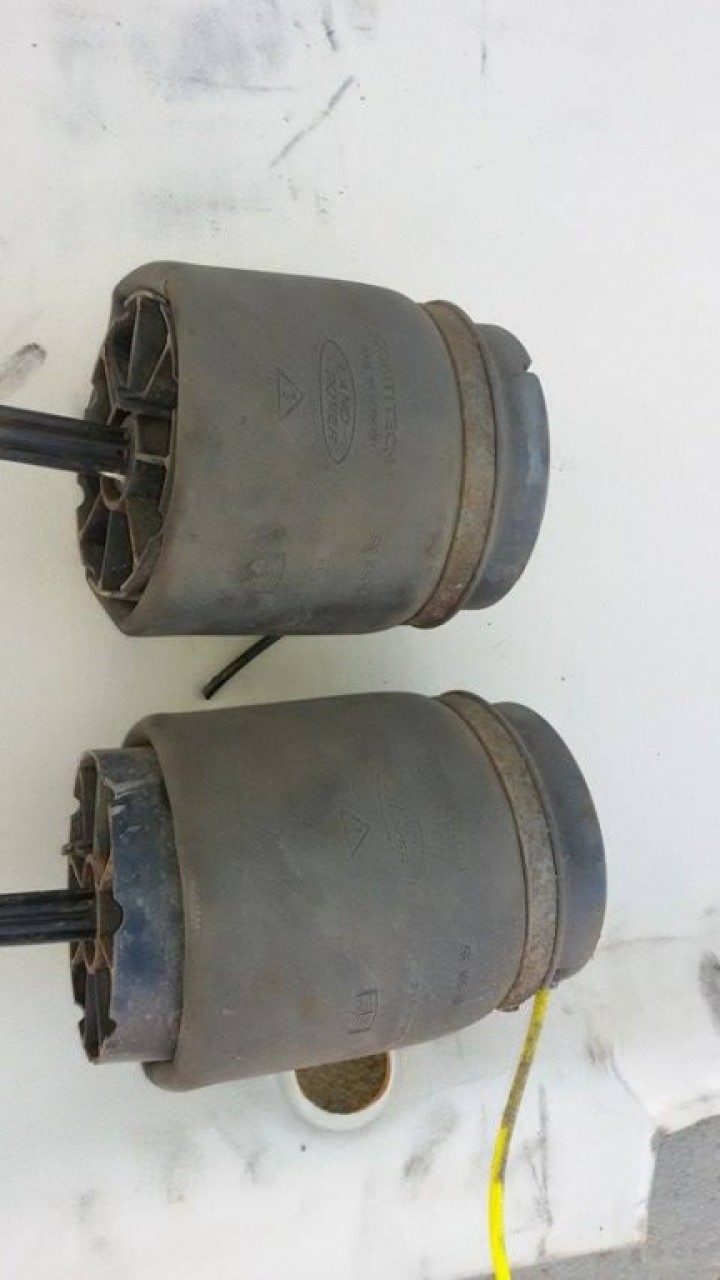 Perna aer dreapta spate range rover vogue 3.0 td6 4x4 177 cai
