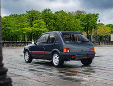 Peugeot 205 GTI cu 6.928 kilometri la bord