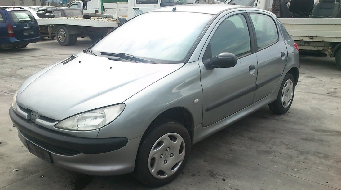 peugeot 206 5usi an 2003 motor 1.1 tip hfx