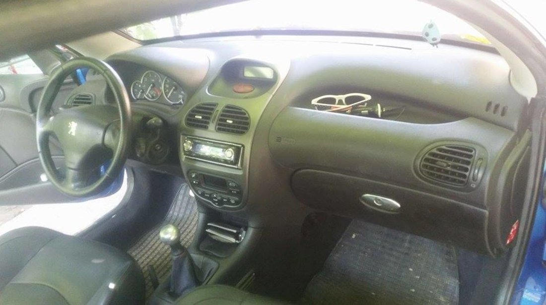 Peugeot 206 CC 1.6 2005