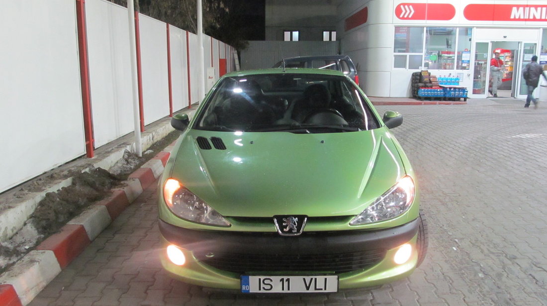 Peugeot 206 CC 2.0i 16V 2002