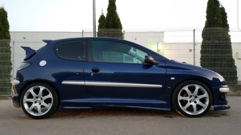 Peugeot 206, piese si accesorii noi si folosite,2.0HDI, RHY 90 CP Automobil personal,