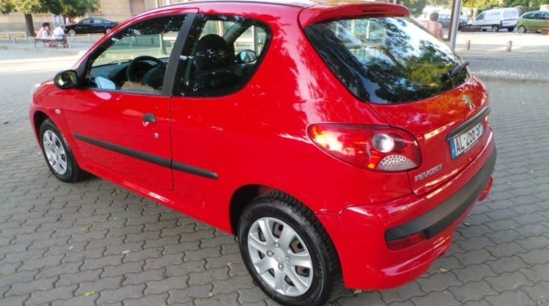 Peugeot 206 PLUS 1.1i 2010