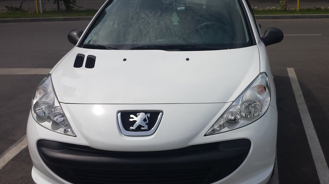 Peugeot 206 plus 1.4 2011