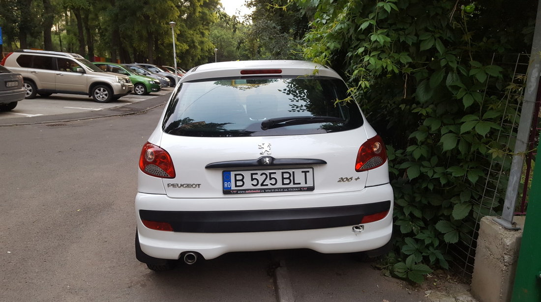 Peugeot 206 plus 1.4i 2012