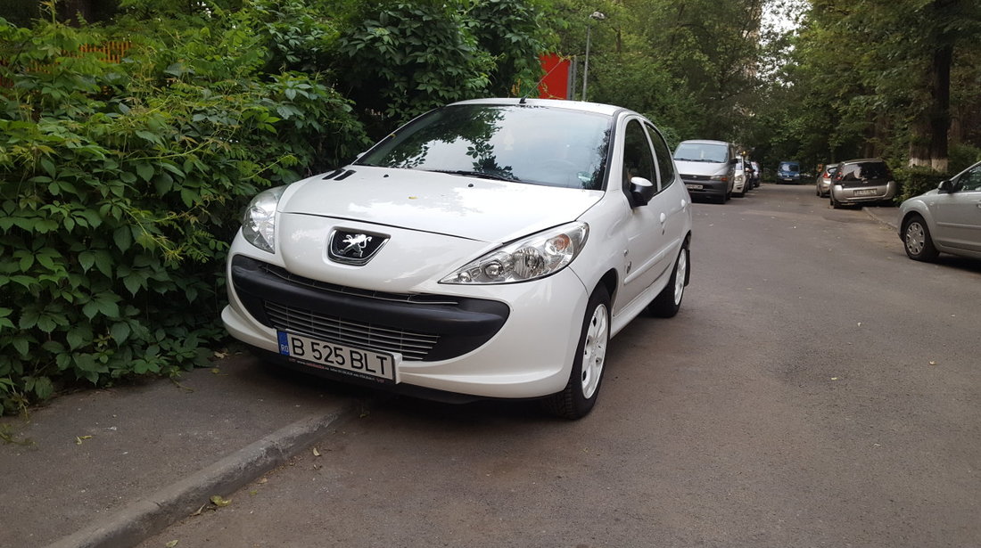 Peugeot 206 plus 1.4i 2012