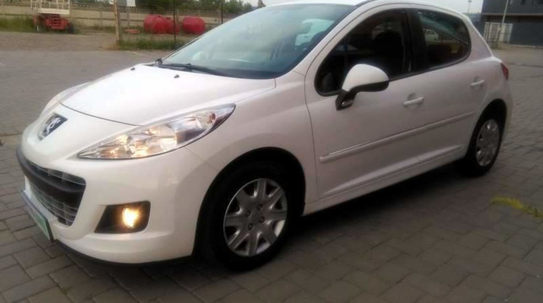 Peugeot 207 1.4HDi, avans ZERO, rata 125eur 2011