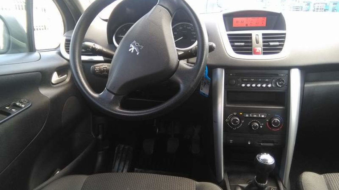 Peugeot 207 1.4HDi, avans ZERO, rata 143eur 2013