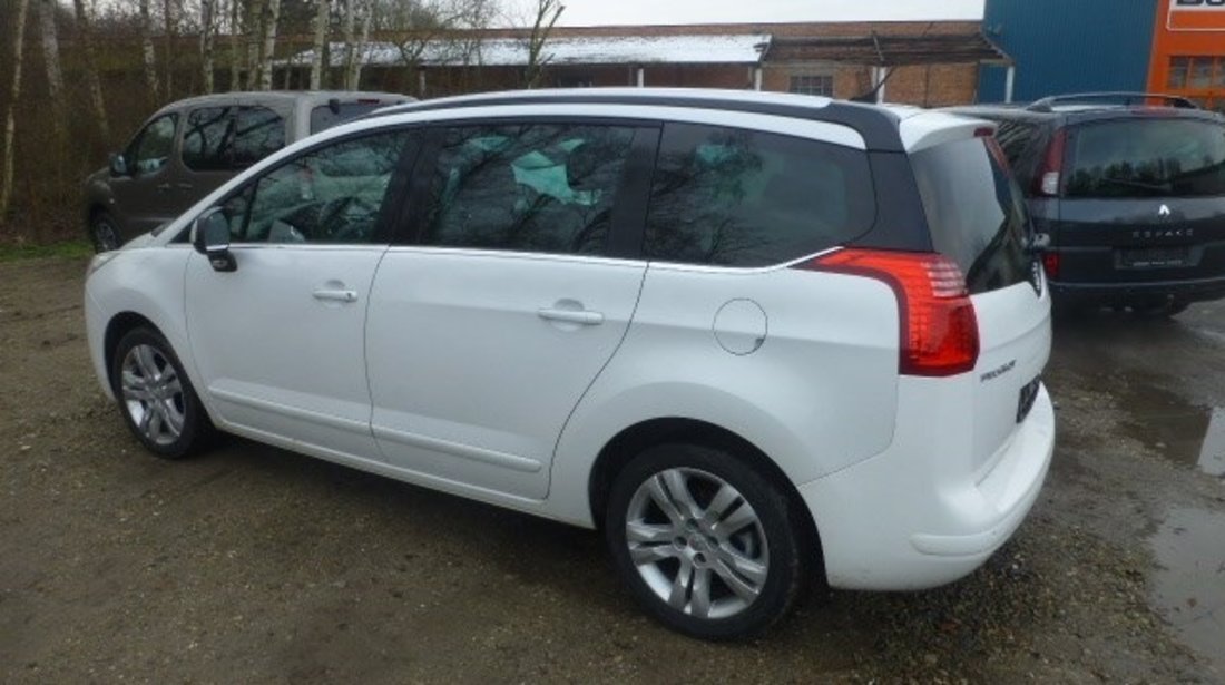 Peugeot 5008 1.6HDI 112CP 2011