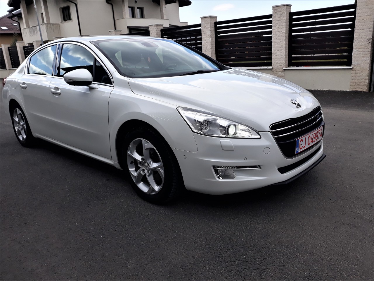 Peugeot 508 2000 hybrid 2013