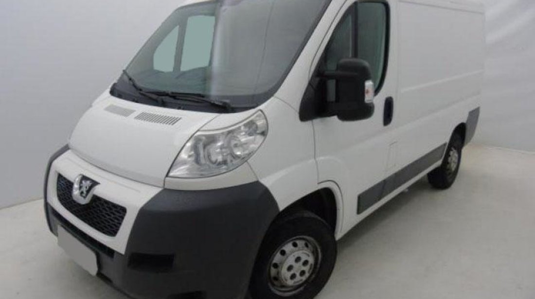 Peugeot Boxer Furgon 2.2 HDi 110 CP 2012