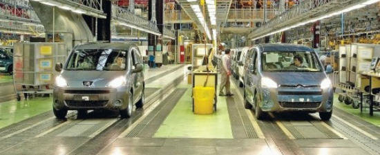Peugeot-Citroen desfiinteaza 6.000 de locuri de munca Peugeot-Citroen desfiinteaza 6.000 de locuri de munca