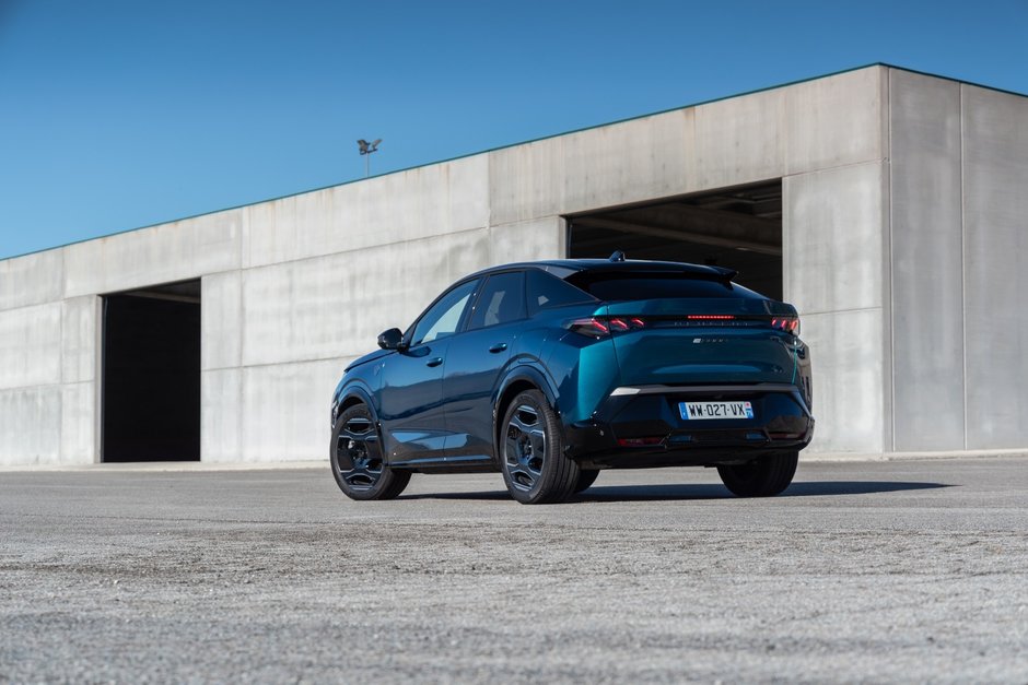 Peugeot E-3008 - Galerie foto