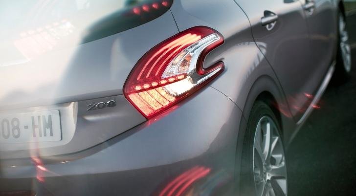 Peugeot lucreaza la un crossover compact Peugeot lucreaza la un crossover compact