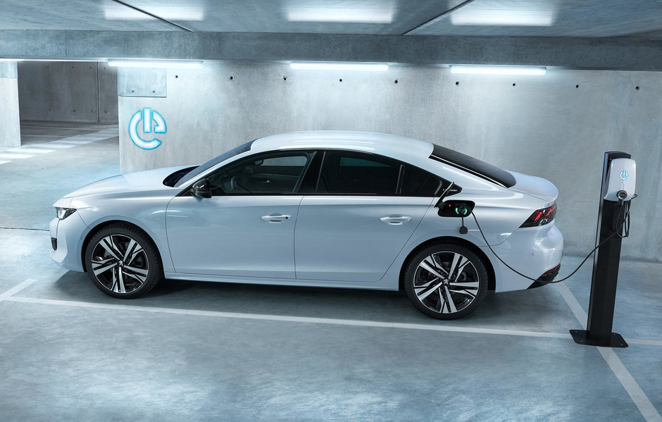 Peugeot plug-in hybrid