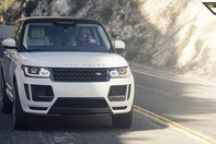 Pictorial cu un Range Rover modificat si un model feminin