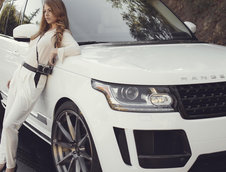 Pictorial cu un Range Rover modificat si un model feminin