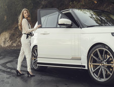 Pictorial cu un Range Rover modificat si un model feminin