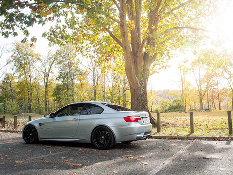 Pictorial de toamna cu patru BMW-uri M