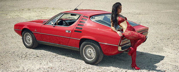 Pictorial nud: Melisa Mendini si Alfa Romeo Montreal. INTERZIS MINORILOR