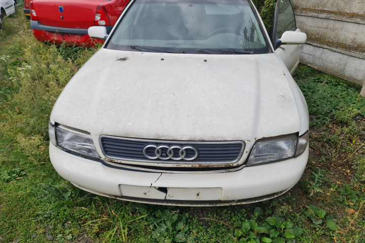 Piese Audi A4 B5 [1994 - 1999] Sedan 1.8 MT (125 hp)