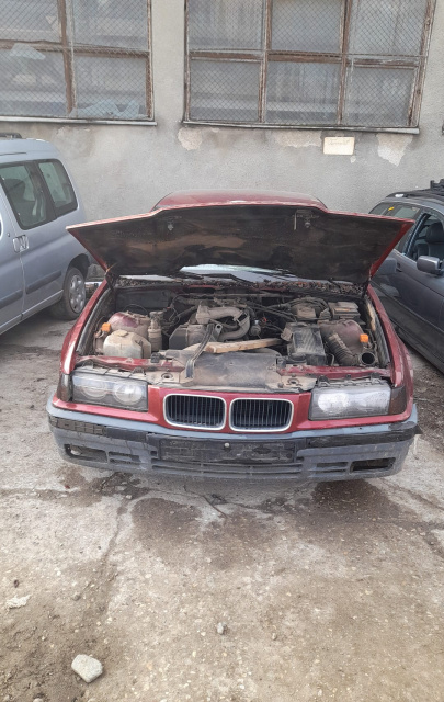 Piese BMW Seria 3 E36 [1990 - 2000] Sedan 316i MT (100 hp)