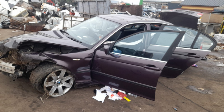 Piese BMW Seria 3 E46 [facelift] [2001 - 2006] Sedan 325i AT (192 hp)