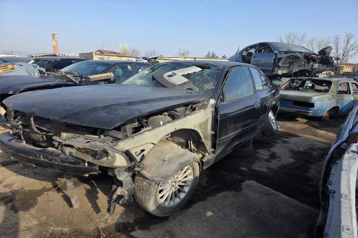 Piese BMW Seria 5 E39 [facelift] [2000 - 2004] Sedan 520 d MT (136 hp)