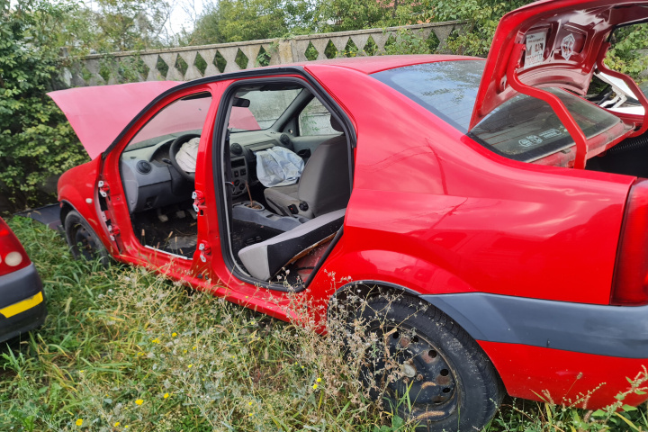 Piese Dacia Logan [2004 - 2008] Sedan 1.4 MT (75 hp)