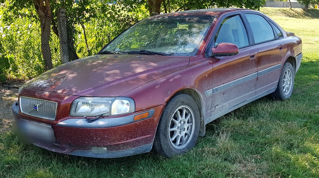 Piese de caroserie si motor volvo s80 din 2001 benzina 2.4 cutie manuală