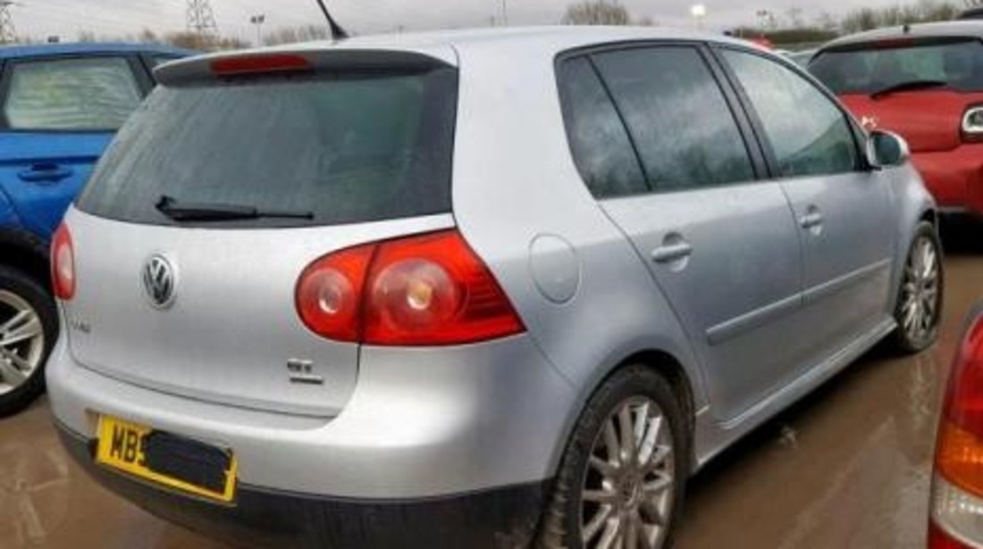 PIESE DE CAROSERIE VW GOLF 5, 2.0 TDI