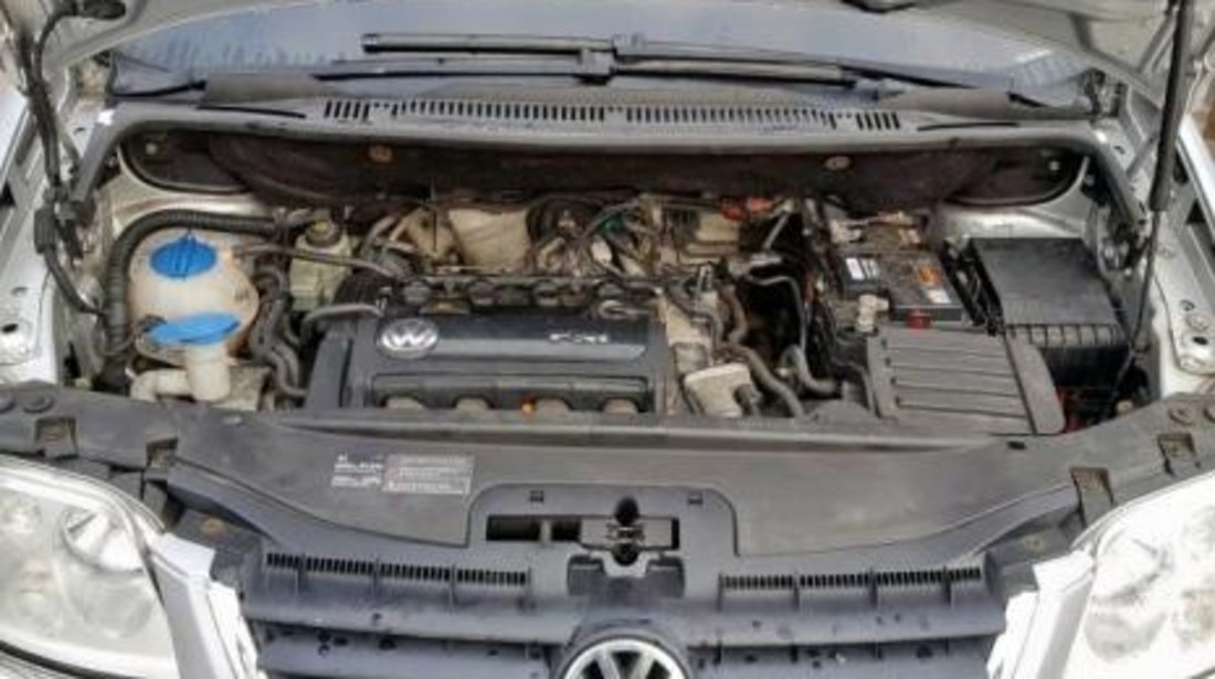 PIESE DE CAROSERIE VW TOURAN, 2.0 FSI