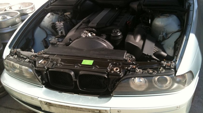Piese dezmembrari bmw e39 525i an 2002