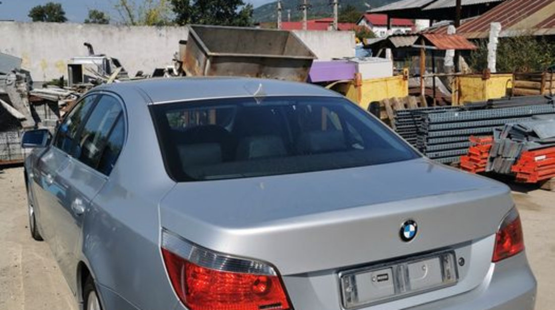 Piese/dezmembrez BMW Seria 5 e60 523i/530D usi/bara/faruri