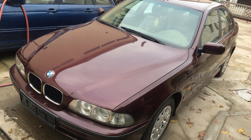 Piese din dezmembrare bmw e39 523i an 1998