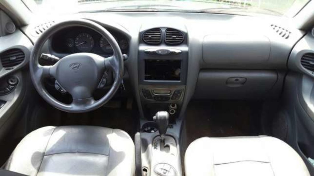 Piese din dezmembrari Hyundai santa fe 2.7 v6