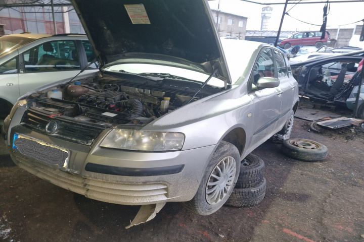 Piese Fiat Stilo [2001 - 2010] Hatchback 5-usi 1.6 MT (103 hp)