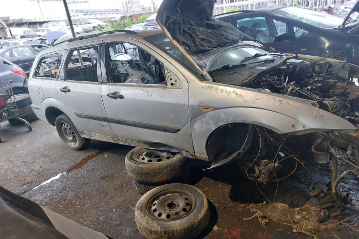 Piese Ford Focus [1998 - 2004] wagon 5-usi 1.8 TDi MT (75 hp)