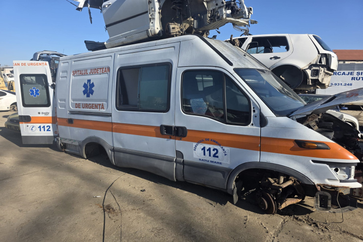 Piese IVECO Daily 3 [1999 - 2006] Autoutilitara duba 4-usi 2.8 TD MT (106 hp)