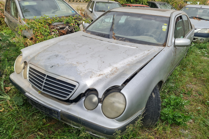 Piese Mercedes-Benz E-Class W210/S210 [facelift] [1999 - 2002] Sedan E 200 Kompressor MT (163 hp)