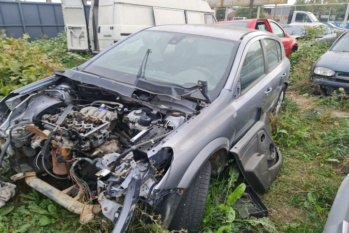 Piese Opel Astra H [2004 - 2007] Hatchback 1.6 MT (105 hp)