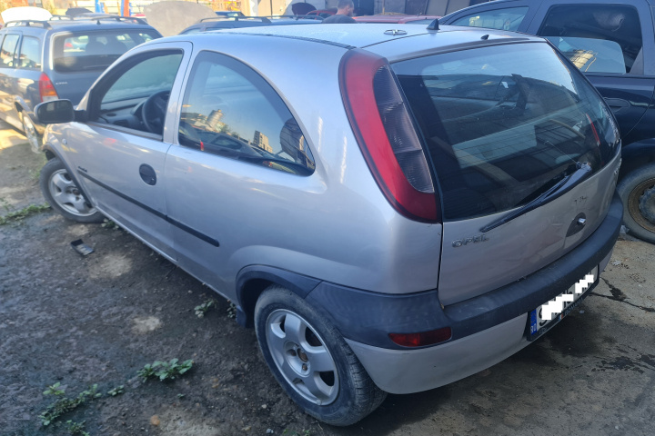 Piese Opel Corsa C [2000 - 2003] Hatchback 3-usi 1.2 Easytronic (75 hp)