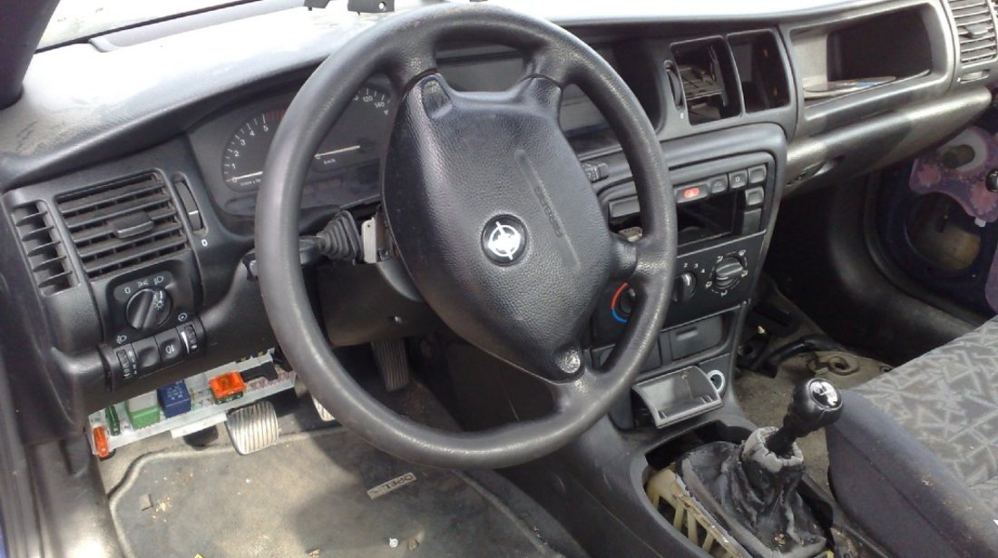 PIESE SH DIN DEZMEMBRARI OPEL VECTRA B 1 7 si 20 DIESEL USA CAPOTA FAR ARIPA GEAM CUTIE VITEZE MOTOR SAU